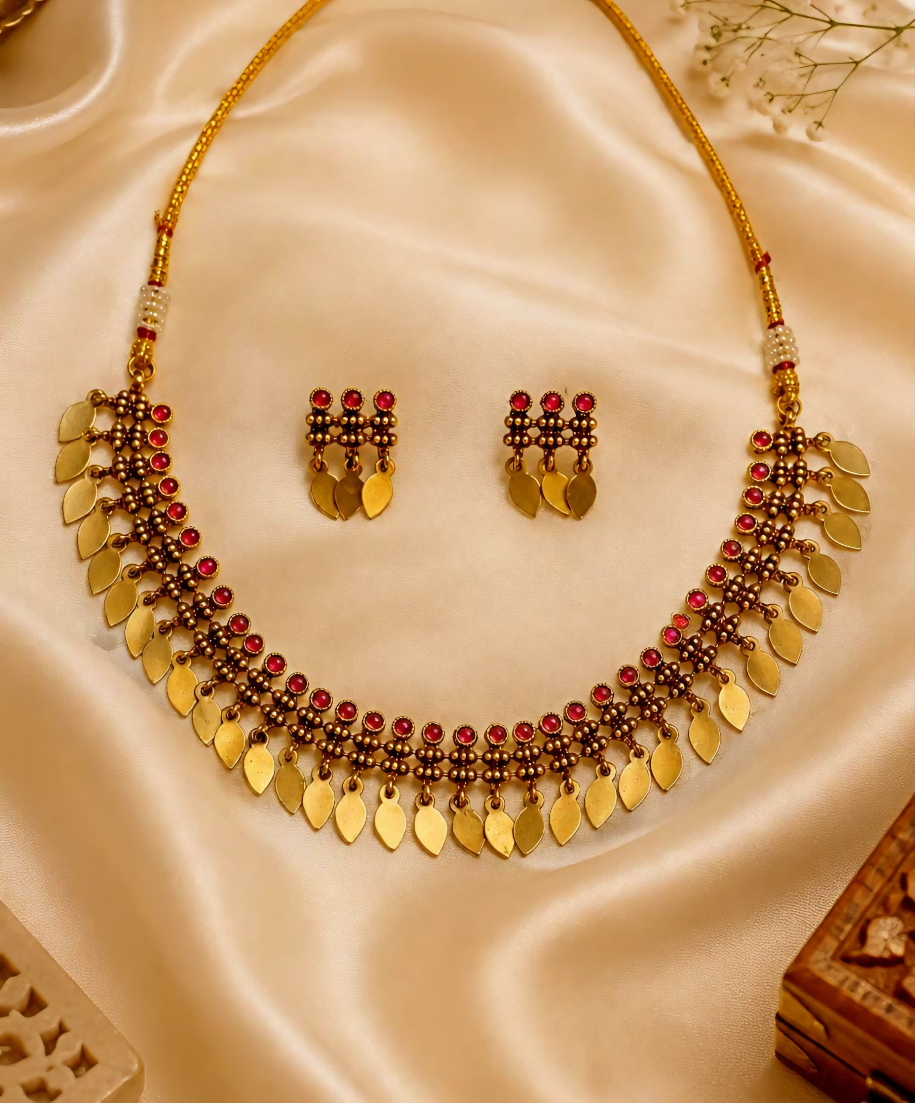 Elakkathaali Necklace Set